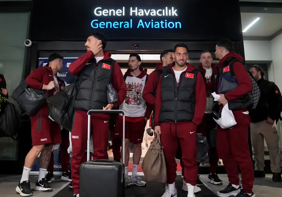 A Milli Futbol Takımı Yurda Döndü: Dünya Kupası'nda Hedef Gruplardan Çıkmak