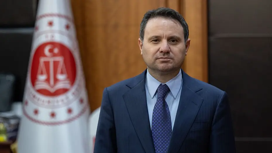 Adalet Bakanı Gürlek'ten FETÖ ile Mücadele Mesajı: 119 Ülkede Takip Sürüyor