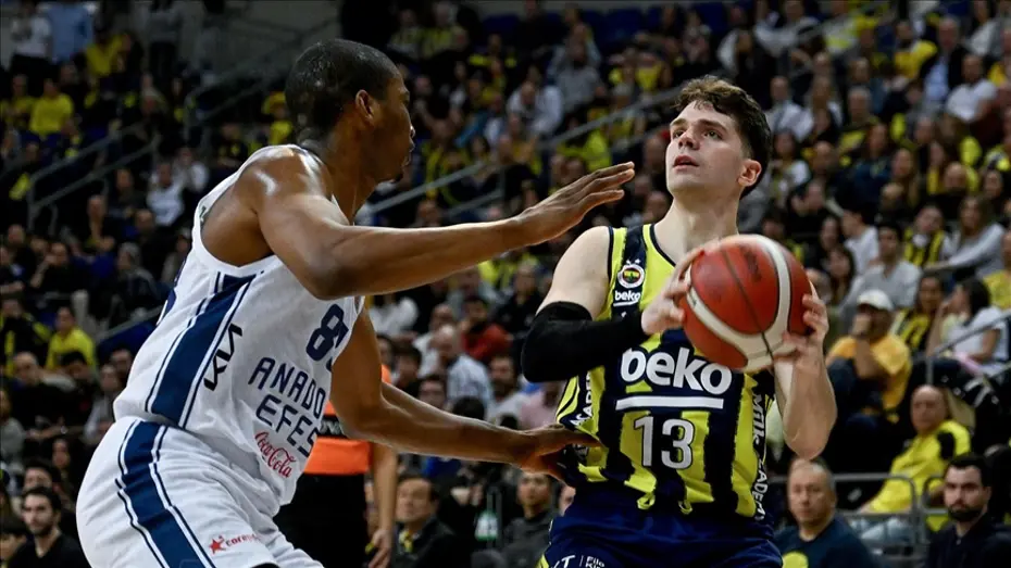 Anadolu Efes - Fenerbahçe Beko Derbisi: Basketbol Süper Ligi'nde Dev Randevu