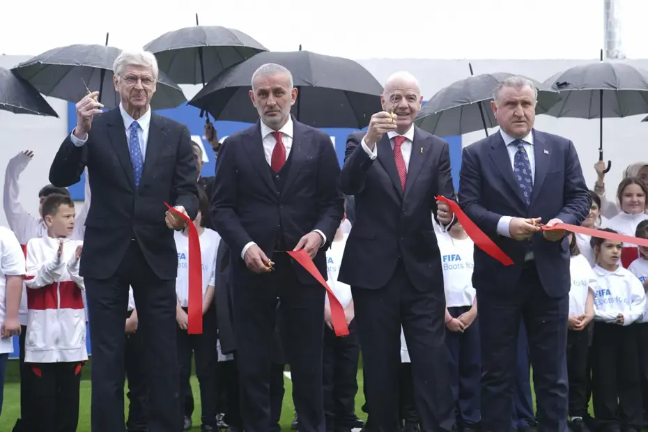 Arsene Wenger ve Gianni Infantino İstanbul'da: FIFA Arena Projesi'nin Türkiye Açılışı Gerçekleşti