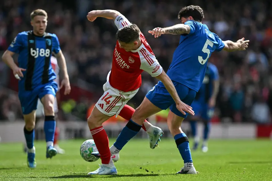 Avrupa Liglerinde Şampiyonluk Yarışı Kızıştı: Arsenal'in Kaybı City'yi Umutlandırdı