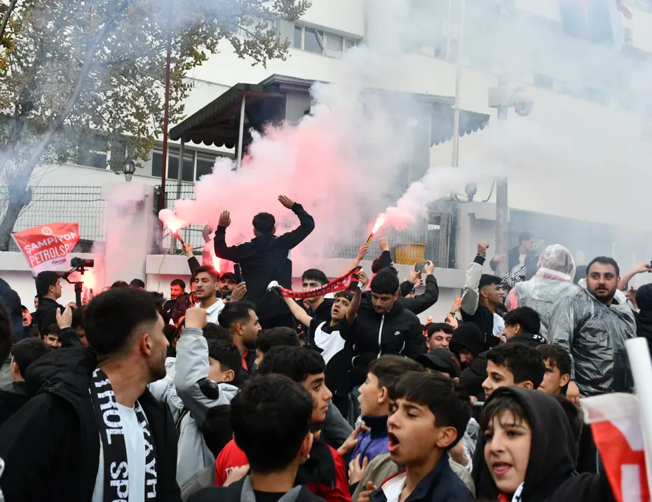 Batman Petrolspor'dan Tarihi Zafer: 24 Yıl Sonra Gelen Şampiyonluk Coşkusu