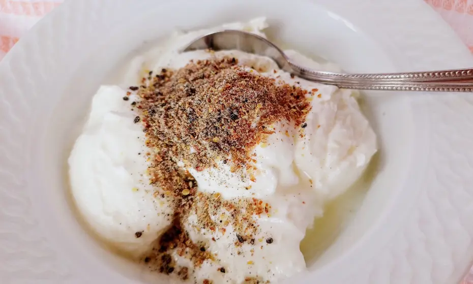 Doğal Kolesterol İlacı: Yoğurtla Karıştırıldığında Etkisi İkiye Katlanıyor