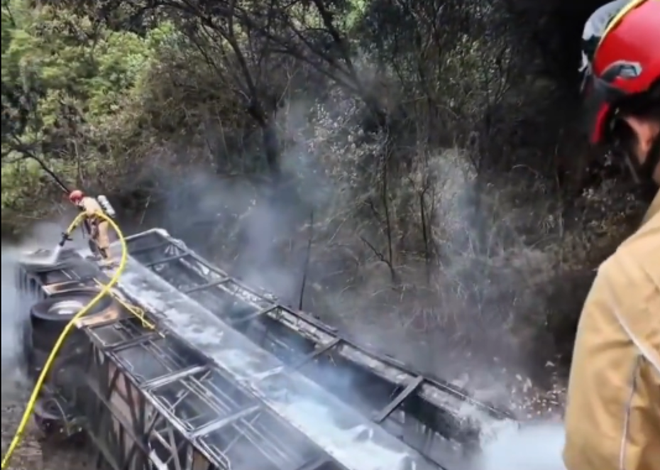 Ekvador'da Feci Otobüs Kazası: Yolcu Otobüsü Uçuruma Yuvarlandı, 11 Ölü