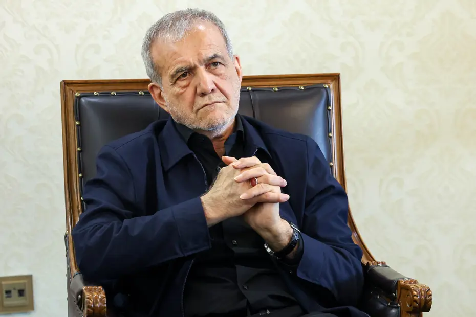 İran Cumhurbaşkanı Pezeşkiyan'dan Trump'a Sert Tepki: O Kim ki?