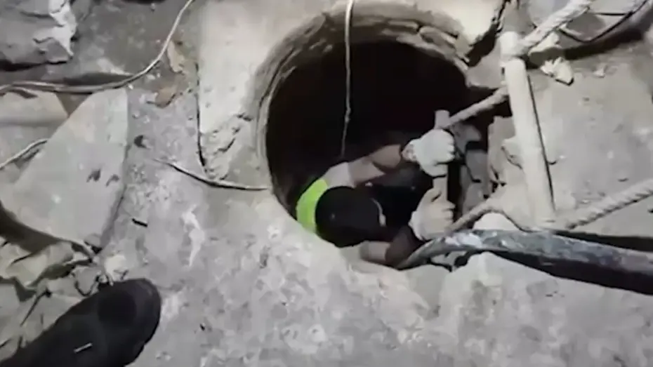 İstanbul Fatih'te Define Operasyonu: Evin İçini 5,5 Metre Kazdılar