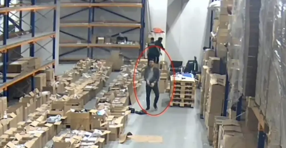 İstanbul Havalimanı'nda Kaçakçılık Operasyonu: Şampanyalı Kutlamaya Gözaltı