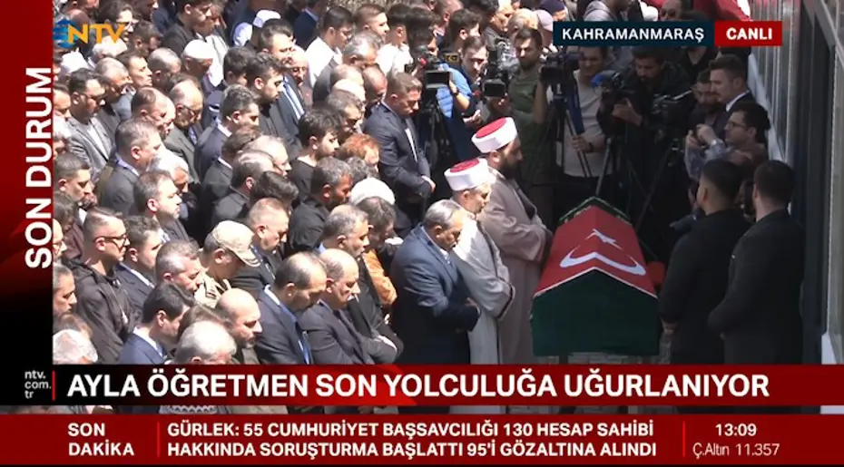 Öğrencilerine Siper Olan Kahraman Öğretmen Ayla Kara'ya Hüzünlü Veda