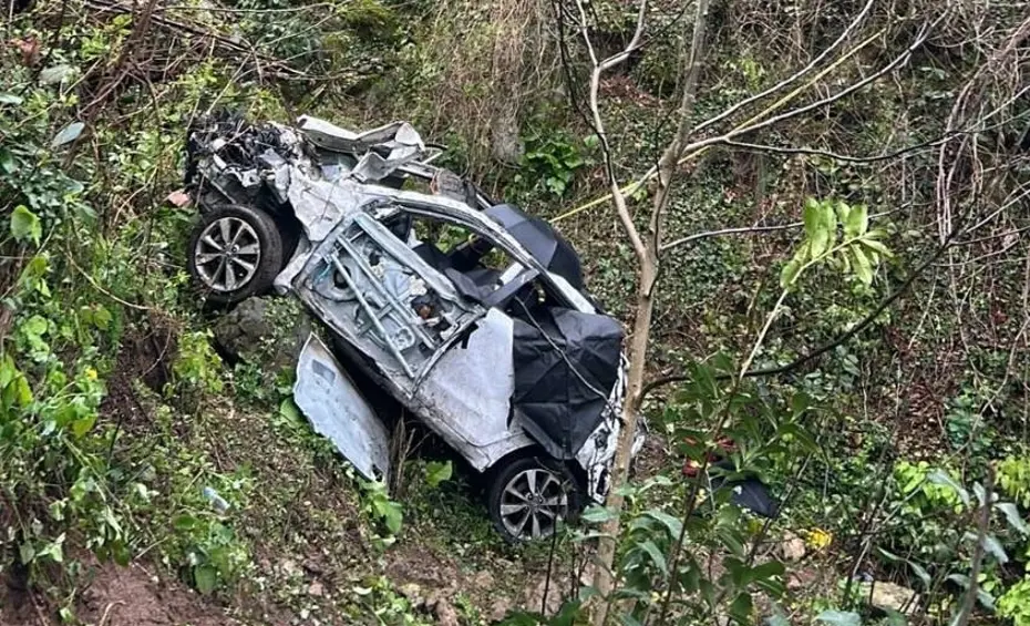 Ordu'da Feci Kaza: Yamaçtan Yuvarlanan Otomobilde Baba ve Öğretmen Kızı Can Verdi