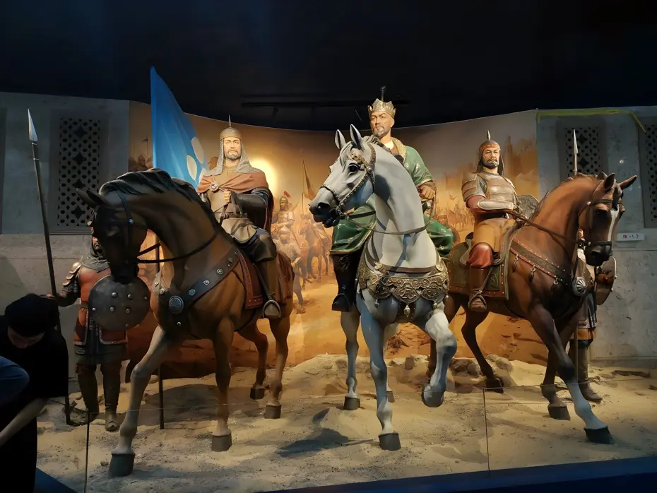 Özbekistan'ın Tarihi Mirası Amir Timur Müzesi Yenilenen Yüzüyle Kapılarını Açtı