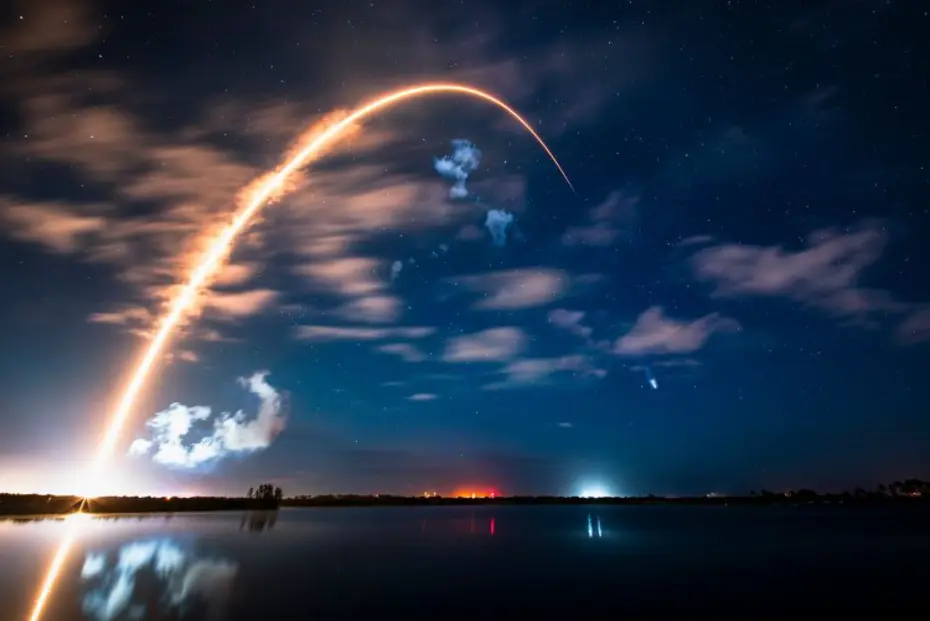 Starlink Uydusunda Gizemli Patlama: Yörüngede Yeni Enkaz Tehlikesi