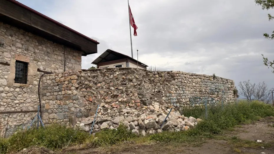 Tarihi Zile Kalesi'nde Hasar: Sezar'ın Meşhur Sözünü Söylediği Yapıda Çökme